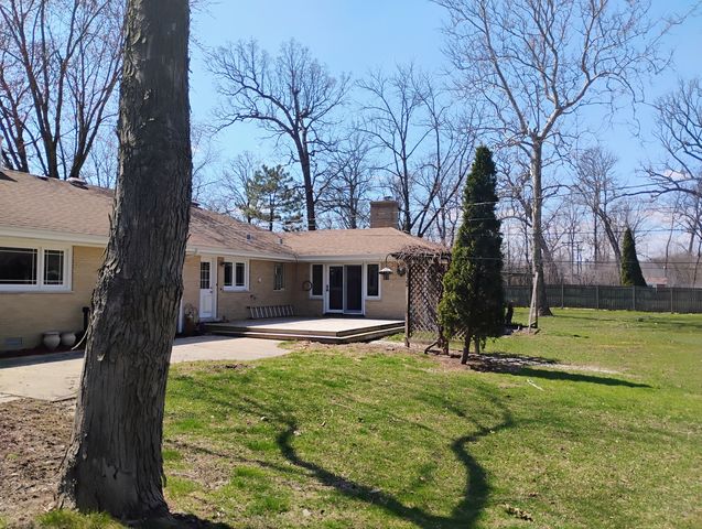 17w120 Woodland Avenue, Bensenville, IL 60106