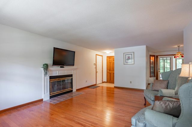 3 Clark Road, Nashua, NH 03062