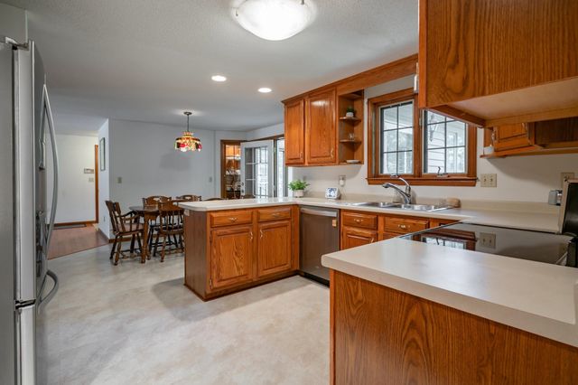 3 Clark Road, Nashua, NH 03062