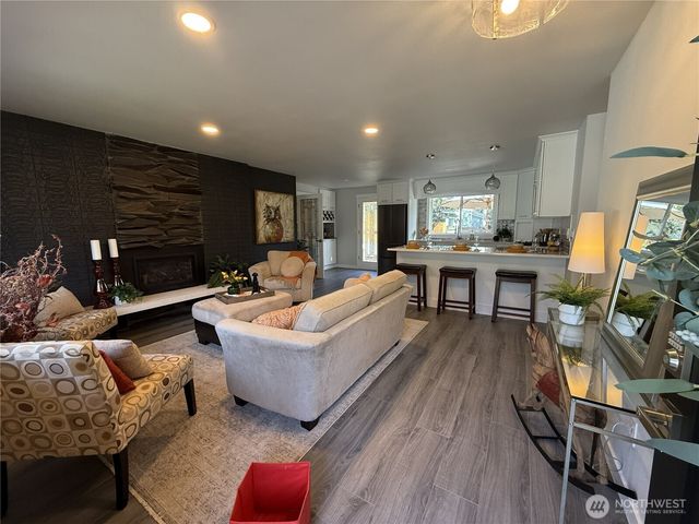 616 212th Street SW, Bothell, WA 98021