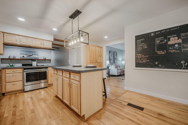 1249 Pepperell Drive, Columbus, OH 43235