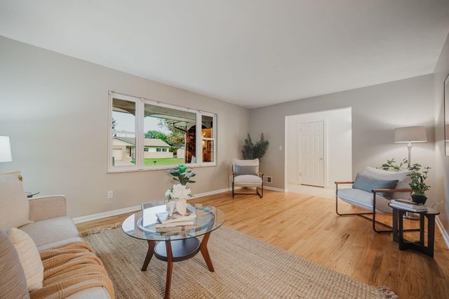 1249 Pepperell Drive, Columbus, OH 43235