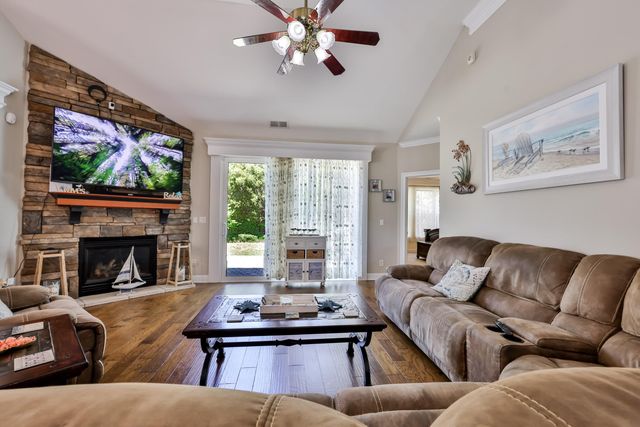 4840 Seabreeze Ln., Myrtle Beach, SC 29579