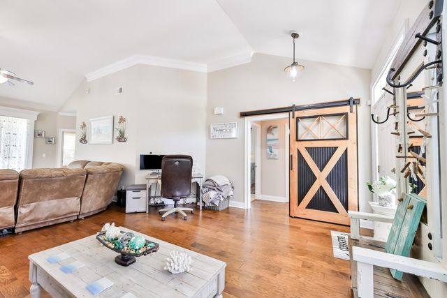 4840 Seabreeze Ln., Myrtle Beach, SC 29579