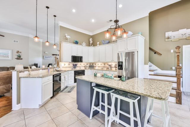 4840 Seabreeze Ln., Myrtle Beach, SC 29579