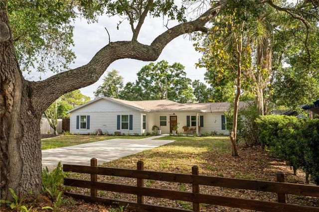 7979 48TH AVENUE N, St Petersburg, FL 33709