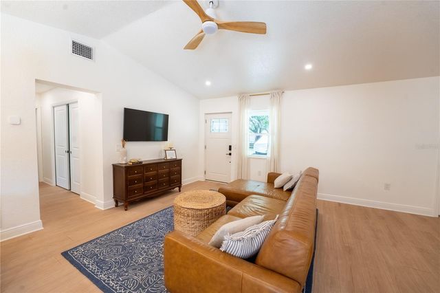 7979 48TH AVENUE N, St Petersburg, FL 33709