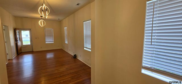 902 Hartley Street, Lincoln, NE 68521