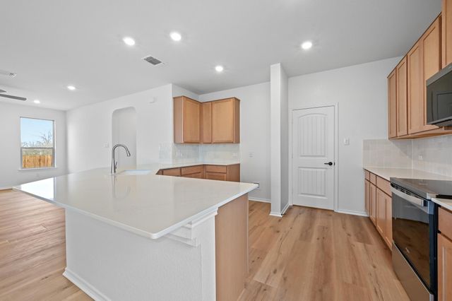 1533 Carriageway DR, Georgetown, TX 78626