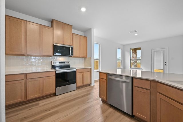 1533 Carriageway DR, Georgetown, TX 78626