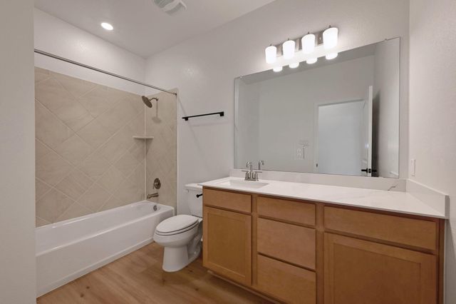 1533 Carriageway DR, Georgetown, TX 78626