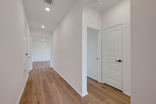 1533 Carriageway DR, Georgetown, TX 78626