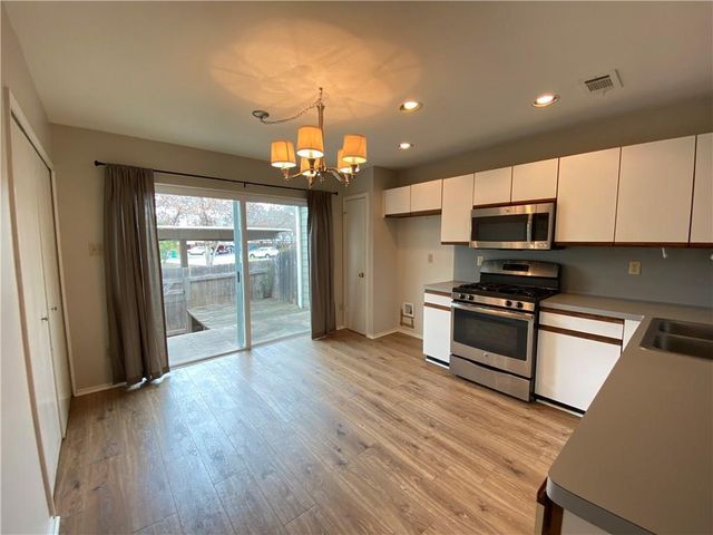 12325 Los Indios TRL 9, Austin, TX 78729