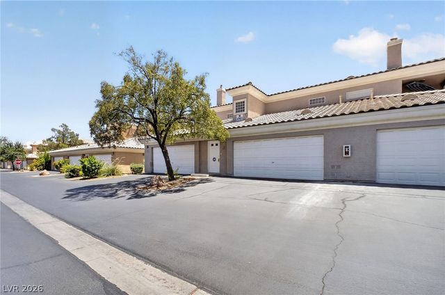 6901 Cobre Azul Avenue 202, Las Vegas, NV 89108
