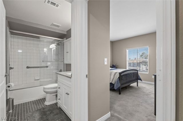 6901 Cobre Azul Avenue 202, Las Vegas, NV 89108
