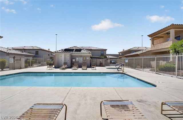6901 Cobre Azul Avenue 202, Las Vegas, NV 89108