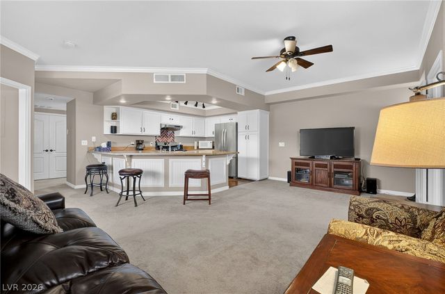 6901 Cobre Azul Avenue 202, Las Vegas, NV 89108