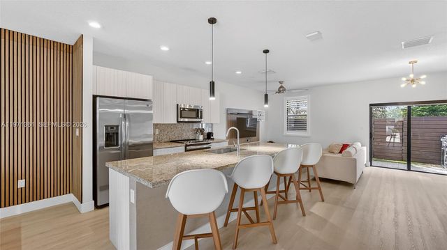 10455 NW 82nd St 9, Doral, FL 33178