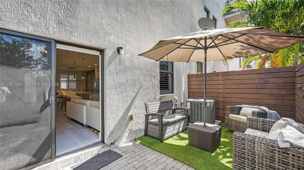 10455 NW 82nd St 9, Doral, FL 33178