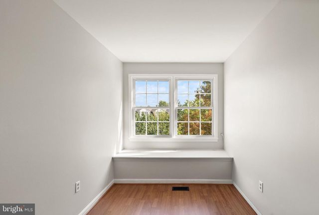 3005 HERITAGE SPRINGS CT, Alexandria, VA 22306