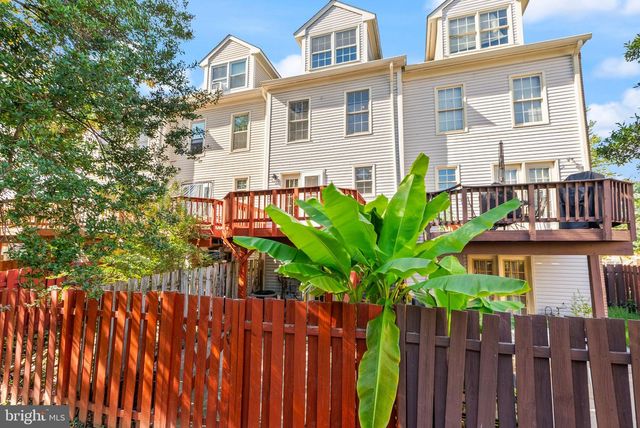 3005 HERITAGE SPRINGS CT, Alexandria, VA 22306