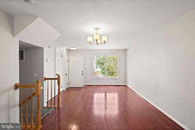 3005 HERITAGE SPRINGS CT, Alexandria, VA 22306