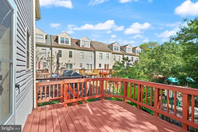 3005 HERITAGE SPRINGS CT, Alexandria, VA 22306
