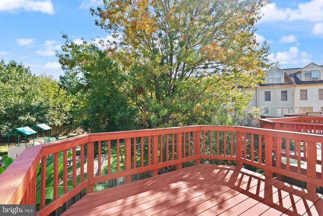 3005 HERITAGE SPRINGS CT, Alexandria, VA 22306