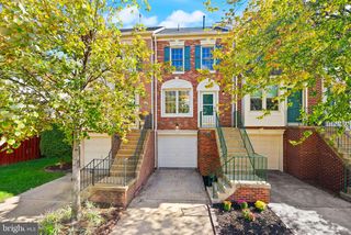 3005 HERITAGE SPRINGS CT, Alexandria, VA 22306