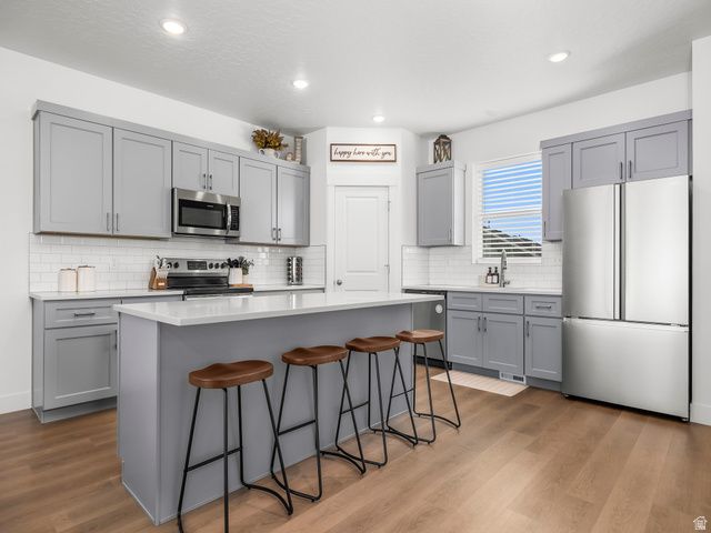 714 E GARDEN GROVE DR, Eagle Mountain, UT 84005