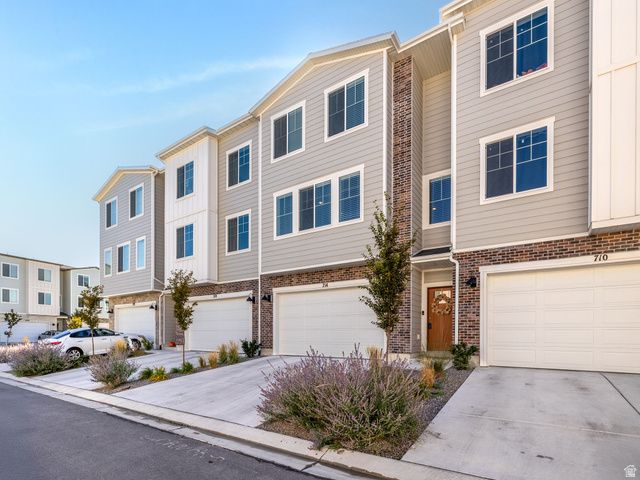 714 E GARDEN GROVE DR, Eagle Mountain, UT 84005