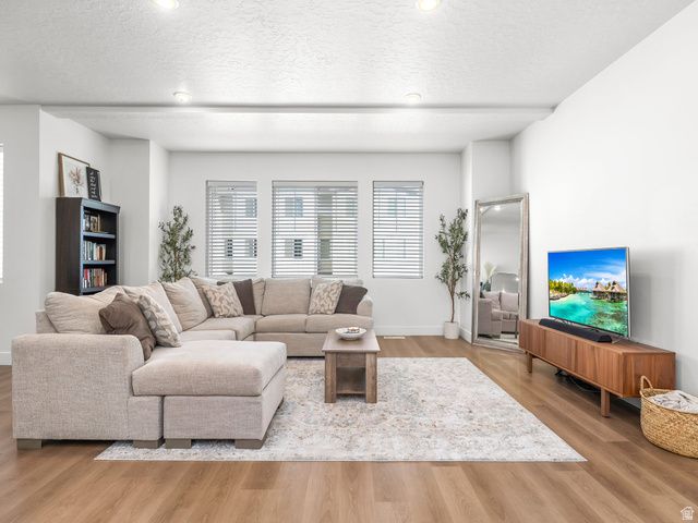 714 E GARDEN GROVE DR, Eagle Mountain, UT 84005