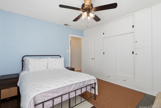 219 Karen ln, San Antonio, TX 78209