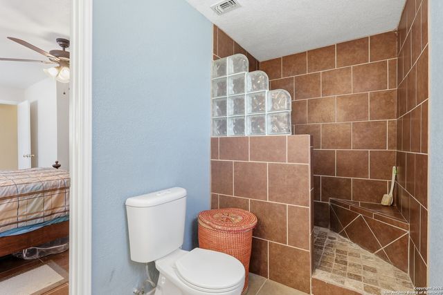 219 Karen ln, San Antonio, TX 78209