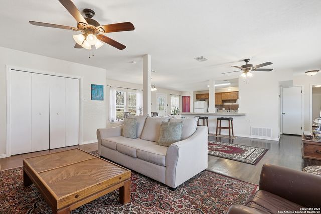 219 Karen ln, San Antonio, TX 78209