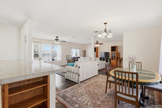 219 Karen ln, San Antonio, TX 78209