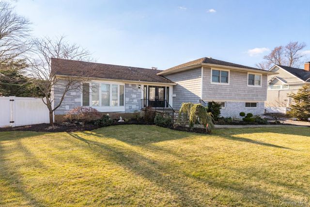 148 Exeter Road, Massapequa, NY 11758