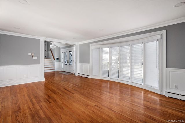 148 Exeter Road, Massapequa, NY 11758