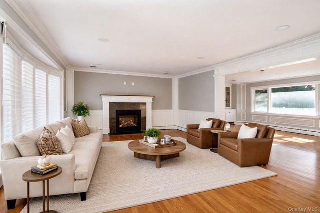 148 Exeter Road, Massapequa, NY 11758