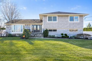 148 Exeter Road, Massapequa, NY 11758