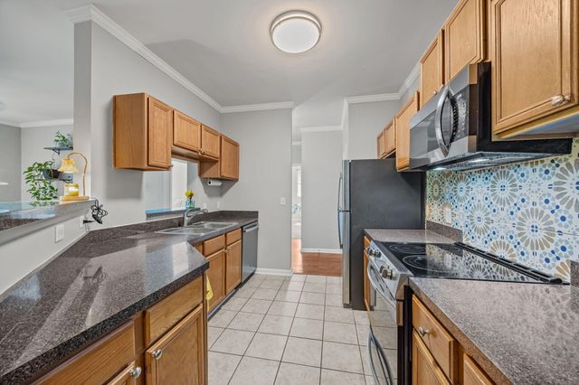 45 Sycamore Avenue 638, Charleston, SC 29407