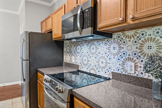 45 Sycamore Avenue 638, Charleston, SC 29407