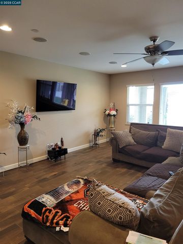 1367 Bellerose Ct, Brentwood, CA 94513