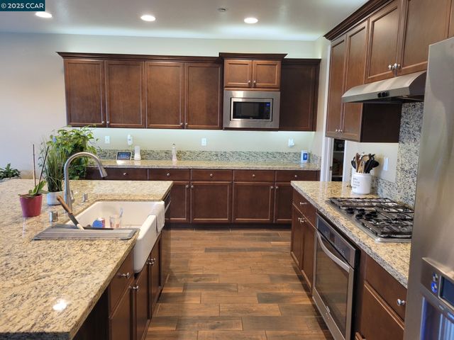 1367 Bellerose Ct, Brentwood, CA 94513