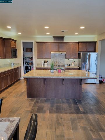 1367 Bellerose Ct, Brentwood, CA 94513