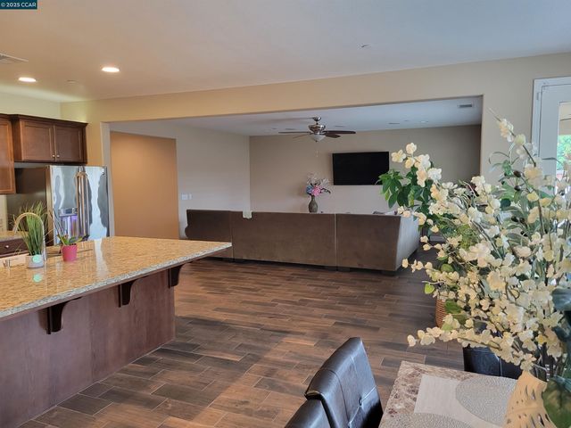 1367 Bellerose Ct, Brentwood, CA 94513