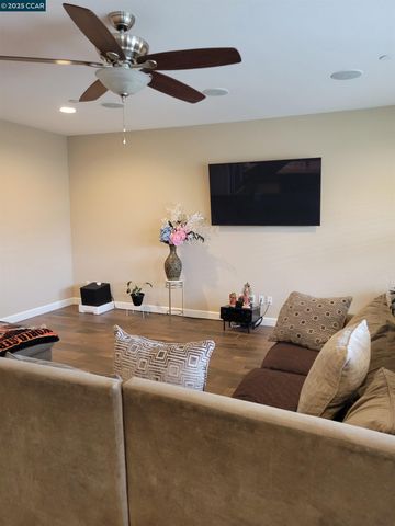 1367 Bellerose Ct, Brentwood, CA 94513