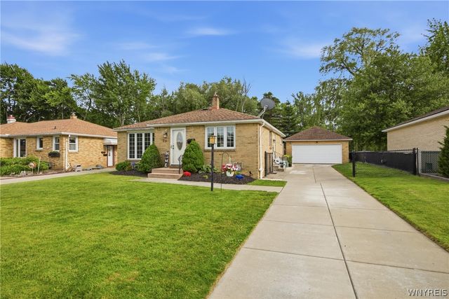 29 Siegfried Drive, Amherst, NY 14221