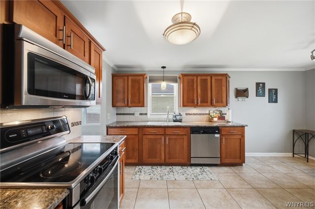 29 Siegfried Drive, Amherst, NY 14221