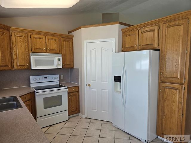 343 S Teton Avenue, Sugar City, ID 83448